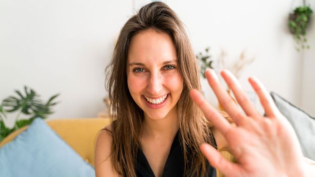 How 'non-verbal communication' is going digital - BBC Worklife