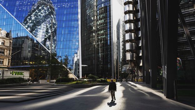 Covid 2020: A lone figure in an eerie London lockdown