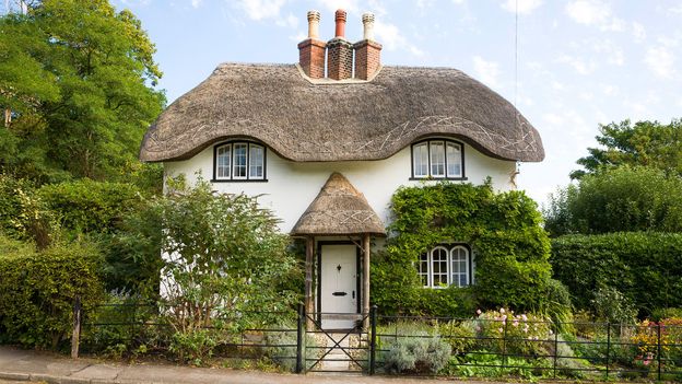 Eight UK thatched cottages that define 'cosycore'
