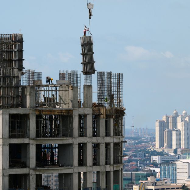 Concrete is one of the most commonly used building materials in the world but is a major source of carbon emissions (Credit: Romeo Gacad/Getty Images)