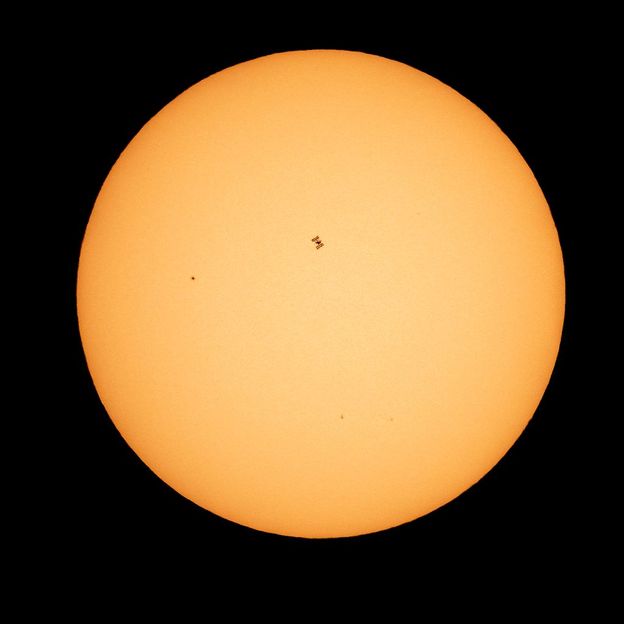 Every 24 hours the International Space Station experiences 16 sunrises and sunsets as it orbits the Earth at around 17,100mph (27,570km/h) (Credit: Nasa/Getty Images)