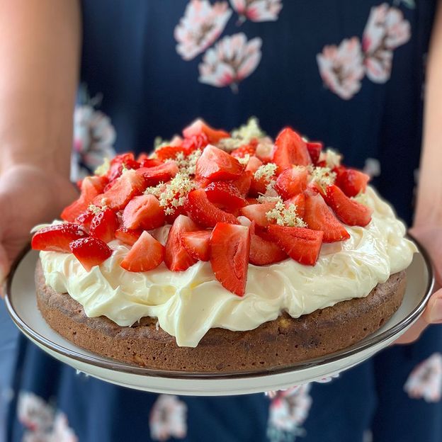 The key ingredients in Emma Shields's Midsummer cake are layers of sponge, vanilla whipped cream and hulled strawberries (Credit: Emma Shields)