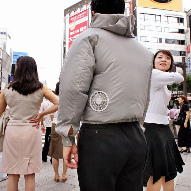 Look out for jackets fitted with battery-powered fans (Credit: Yoshikazu Tsuno/ Getty Images)