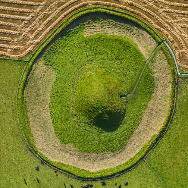 Measuring 35m in diameter, Maeshowe is the largest and most impressive of Orkney's many chambered cairns (Credit: Historic Environment Scotland - HES Archives)