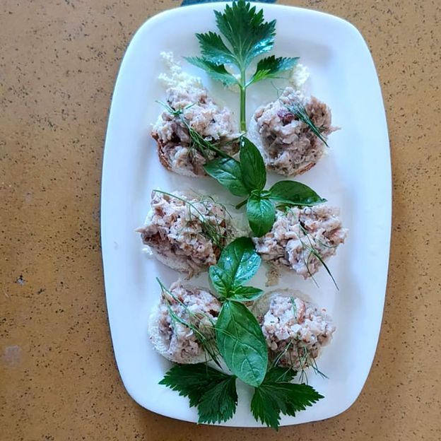 These canapés are a modern twist on the classic mutton curry found across Rajasthan (Credit: Girdhar Malhotra)