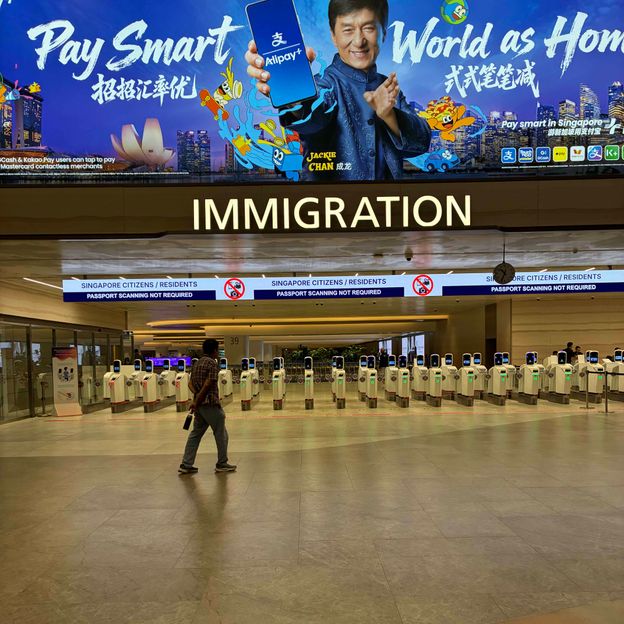 Biometric, passport-less immigration was fully rolled out across Changi's terminals in late 2024, helping cut clearance time for many travellers (Credit: Daniel Seifert)