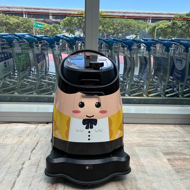 Autonomous cleaning robots are one of the small operational touches that help Changi run smoothly (Credit: Daniel Seifert)