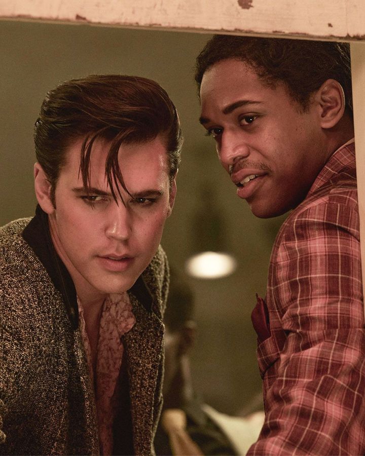 Presley's friendship with BB King, played by Kelvin Harrison, features in the film (Credit: Kane Skennar/ Warner Bros Entertainment Inc)