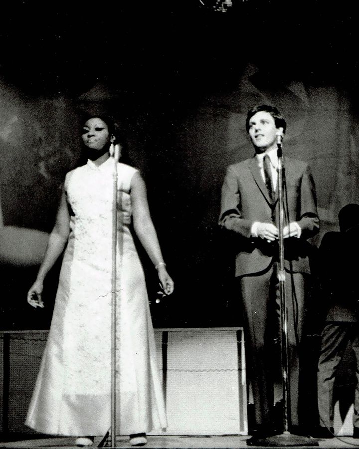 The duo caused a stir when they performed together at Harlem's Apollo Theater (Credit: Atlantic Records)