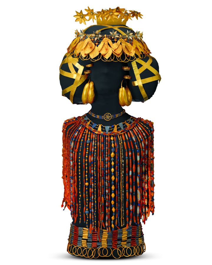 Queen Puabi's funerary ensemble was made up of gold and semi-precious stones (Credit: The Penn Museum)