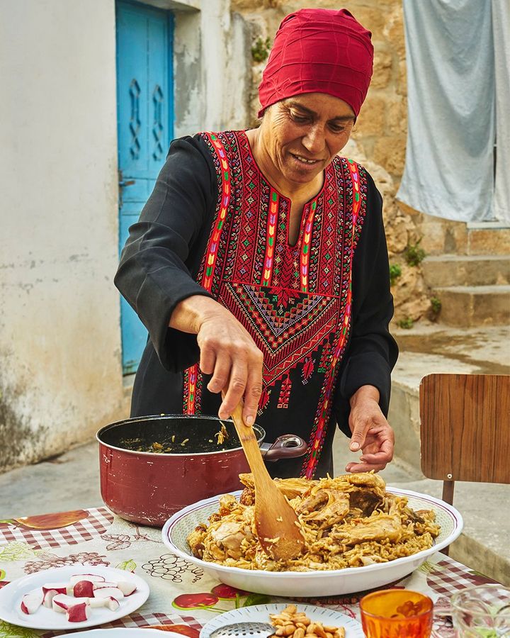 Maqloubeh: an upside-down chicken and rice dish - BBC Travel