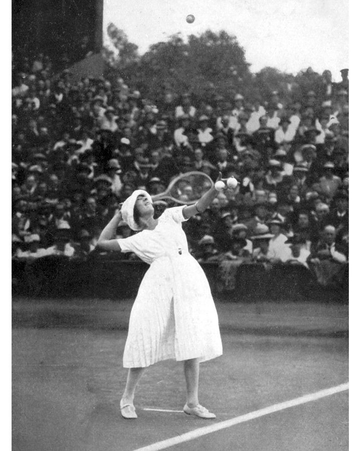 In 1919, French player Suzanne Lenglen scandalised the press with her 