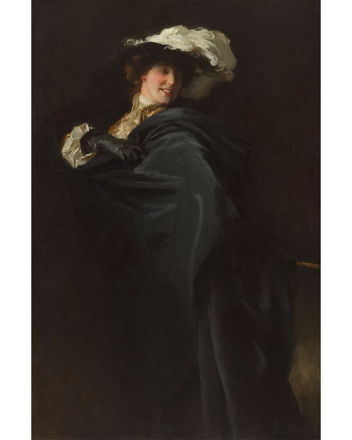 Some have argued that Ena’s attire in her portrait could have been a comment on King Edward VII admitting his wife to the all-male Order of the Garter in 1901 (Credit: Tate)