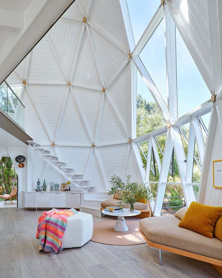 With no 90-degree angles, the geodesic dome in the Santa Monica mountains, California, is bathed in sunlight from triangular windows that regulate heat (Credit: Otto)