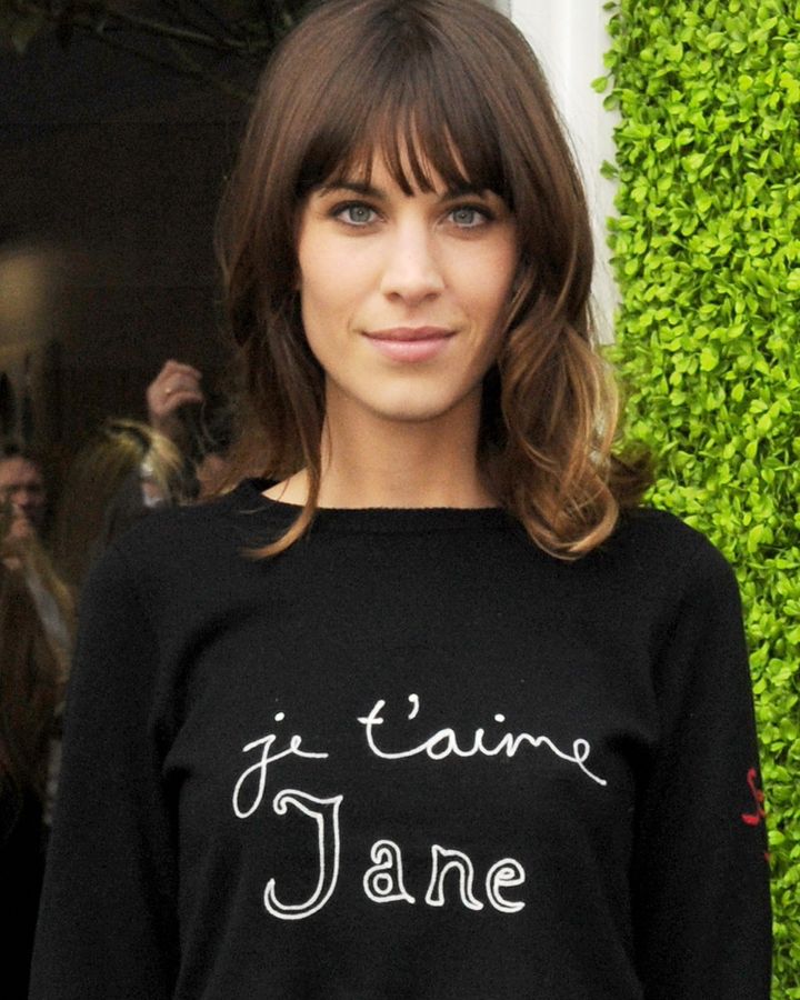 Burada Alexa Chung'un giydiği 'Je t'aime Jane' kazağı Freud'un ikonik slogan tasarımları arasında yer alıyor (Kaynak: Getty Images)