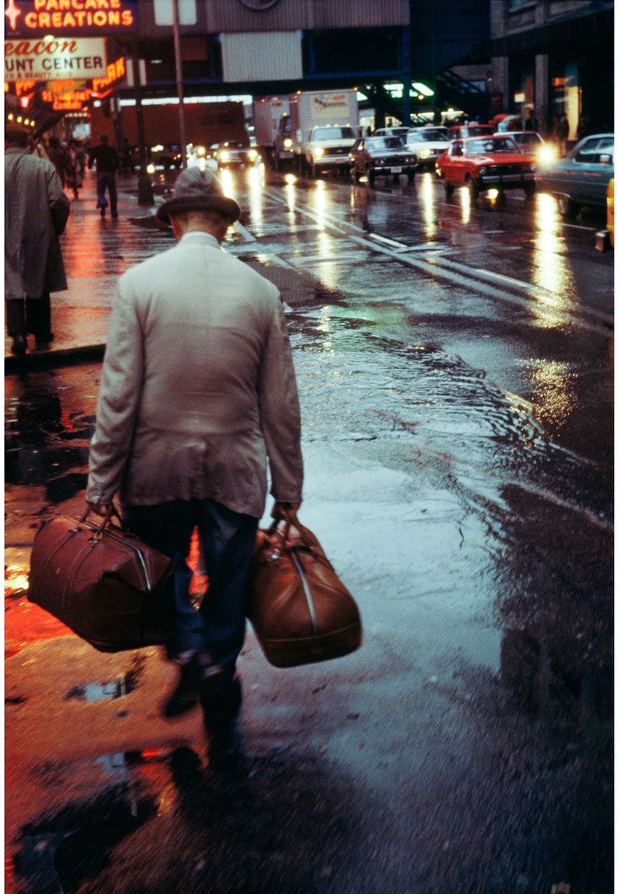 Chicago, 1977 (Credit: Estate of Vivian Maier, Courtesy Maloof Collection and Howard Greenberg Gallery, New York)