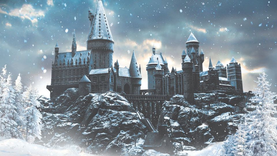Hogwarts in the Snow | A year of great events | BBC StoryWorks