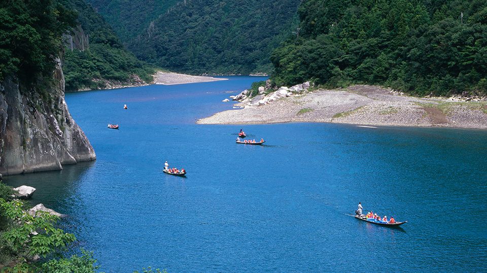 Traditional boat tour