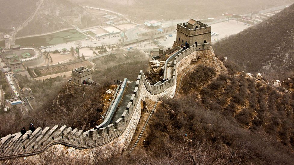 Что находится внутри китайской стены The world’s most-visited ancient ruins - BBC Travel