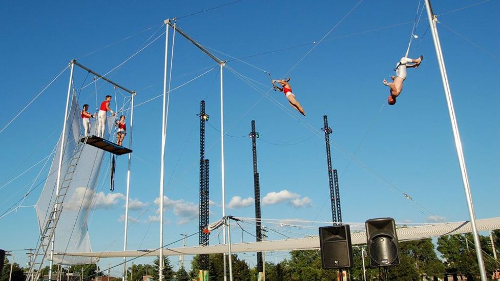 Run away to the circus in Montreal - BBC Travel