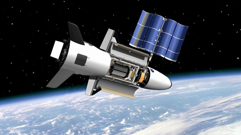 Although the Air Force originally stated it was designed for missions up to 270 days, its most recent flight ended in June 2012 after 469 days. (Copyright: US Air Force) Although the Air Force originally stated it was designed for missions up to 270 days, its most recent flight ended in June 2012 after 469 days. (Copyright: US Air Force)