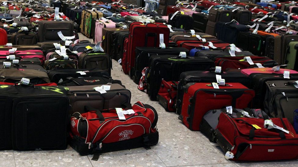 Small victories in the war against lost luggage - BBC Travel