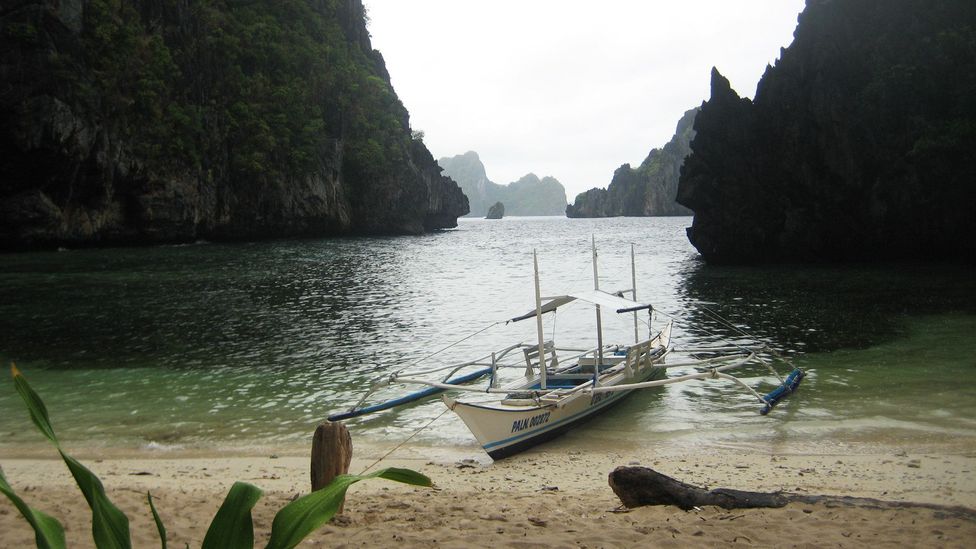 Island hopping in a Philippine paradise - BBC Travel