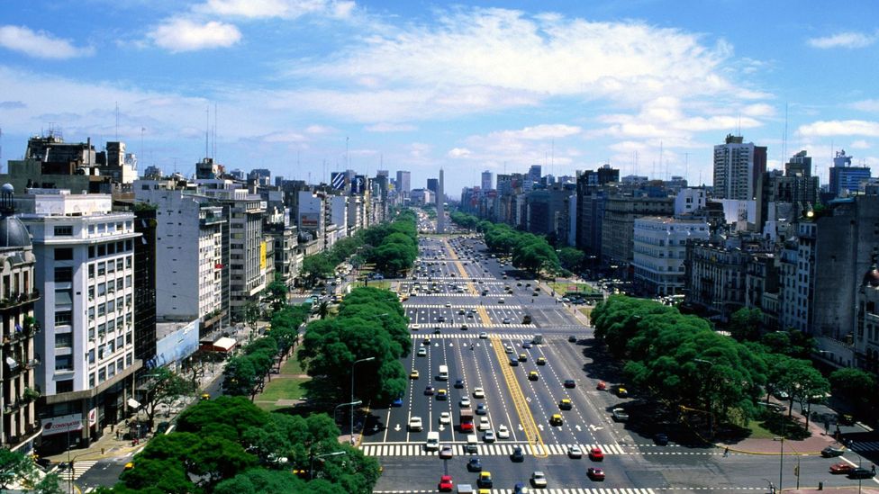 Buenos Aires’ Avenida 9 de Julio - BBC Travel