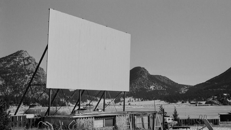 At their peak there were more than 4,000 drive-ins in the US, but now they are slowly declining. (Photo: Raymond Depardon/Magnum Photos)