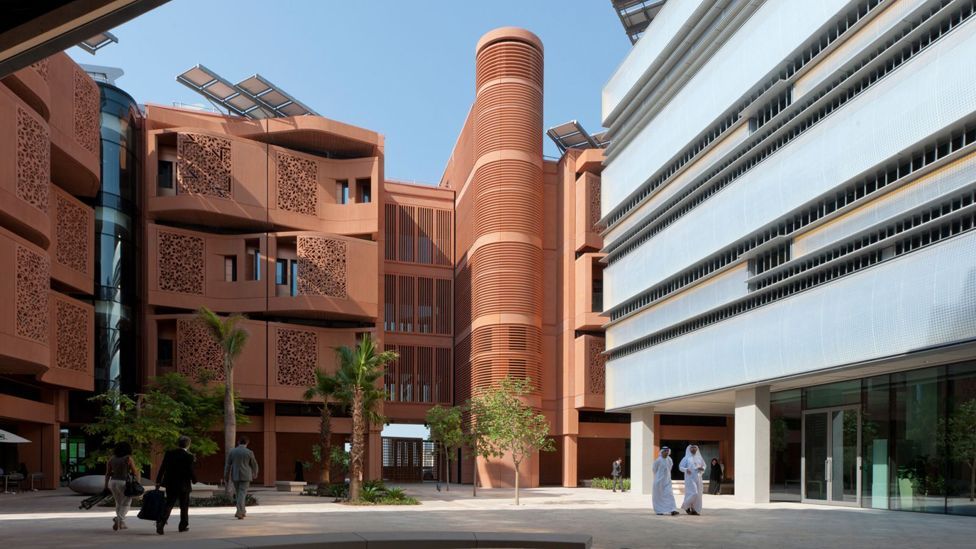 An outer wall is designed to keep out hot desert breezes, while the buildings will create shaded streets which help create funnel cooling breezes. (Copyright: Masdar City) An outer wall is designed to keep out hot desert breezes, while the buildings will create shaded streets which help create funnel cooling breezes. (Copyright: Masdar City)