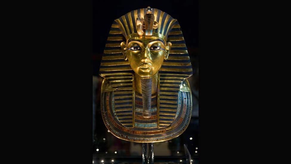 Tutankhamun’s solid gold death mask is a dazzling display of ‘visual rhetoric’, glorifying the child who became a pharaoh aged nine. (Photo: Getty Images) Tutankhamun’s solid gold death mask is a dazzling display of ‘visual rhetoric’, glorifying the child who became a pharaoh aged nine. (Photo: Getty Images)