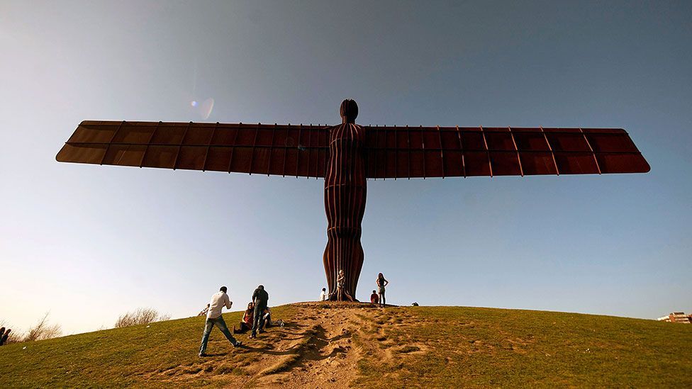 Antony Gormley's steel Angel of the North sculpture in Gateshead, England is an example of a work which has both critical and popular approval. (Getty Images)