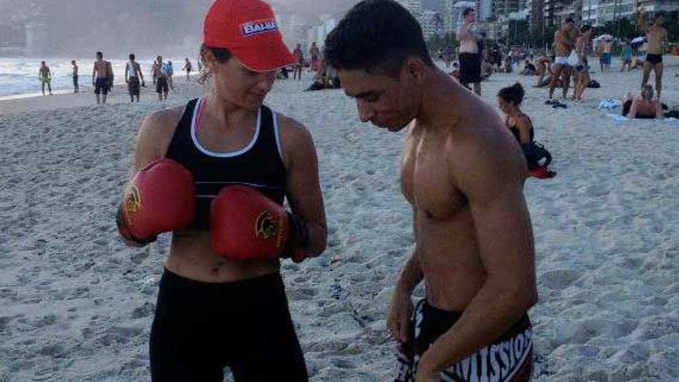 Rio de Janeiro, A boxing lesson on Ipanema