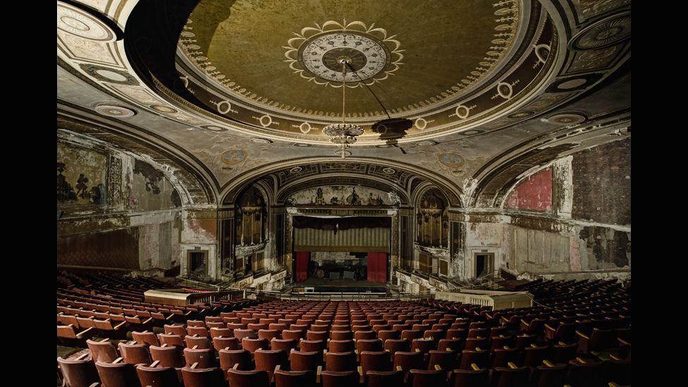 Eerie beauty in America's long-forgotten spaces - BBC Culture