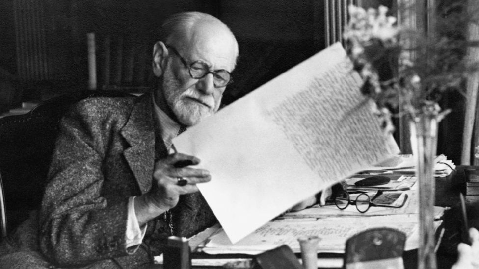 Photograph Portrait of Sigmund Freud Year 1921 circa  8x10 