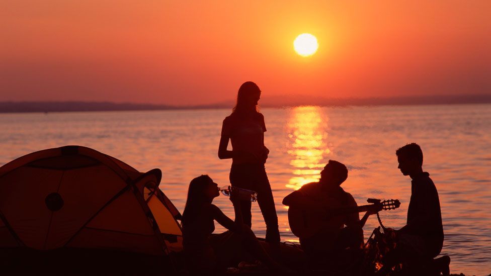 What makes the ‘song of summer’? BBC Culture