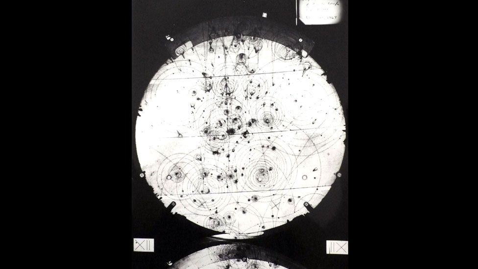 Edgerton's technical photographs included this image of a bubble chamber, which are used to detect electrically charged particles. (Harold Edgerton Archive, MIT)