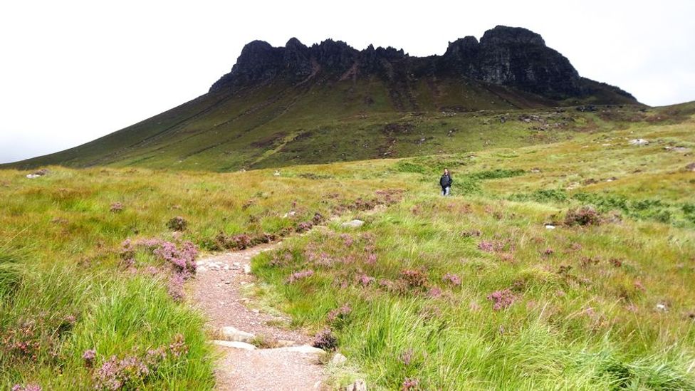 Walking, Stac Pollaidh, Scottish Highlands, Scotland Walking, Stac Pollaidh, Scottish Highlands, Scotland