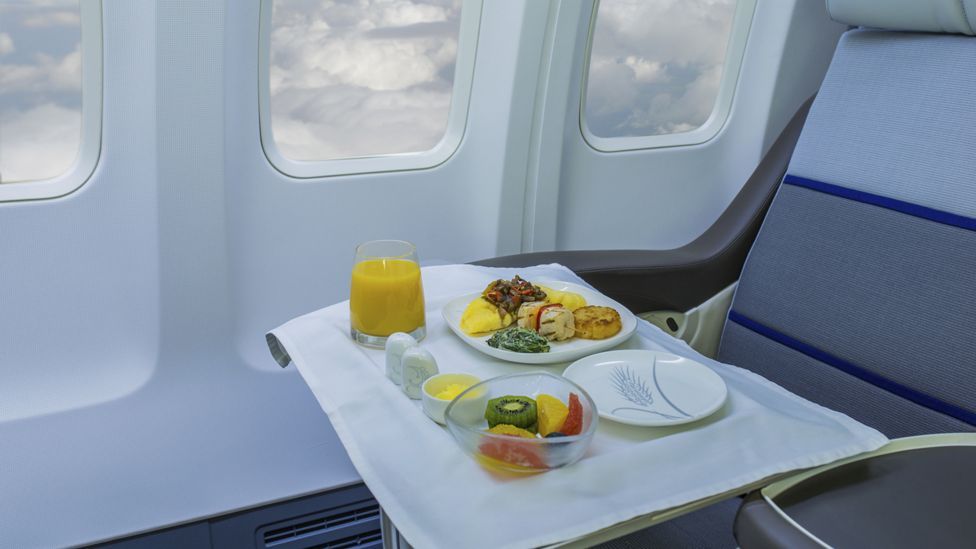 why-does-food-taste-different-on-planes-bbc-future