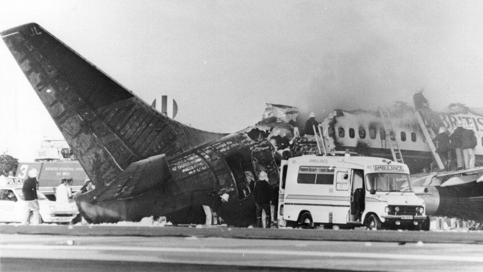Passenger behaviour in a fatal fire at Manchester Airport in the 1980s puzzled experts (Getty Images) Passenger behaviour in a fatal fire at Manchester Airport in the 1980s puzzled experts (Getty Images)