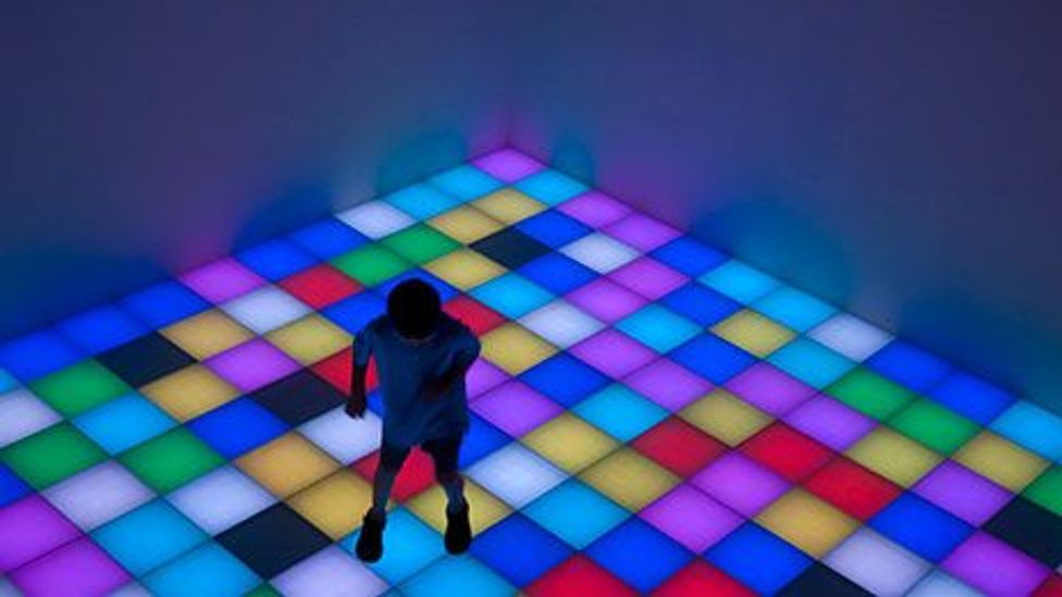 Polish artist Piotr Uklański’s Dance Floor from 1997 lights up the Guggenheim in New York (Alain Wibert/Flickr/CC BY 2.0)