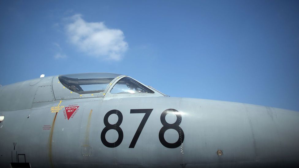 Early jets like the Hawker Hunter had a “bang seat” much more likely to damage a pilot’s spine (Credit: Getty Images) Early jets like the Hawker Hunter had a “bang seat” much more likely to damage a pilot’s spine (Credit: Getty Images)