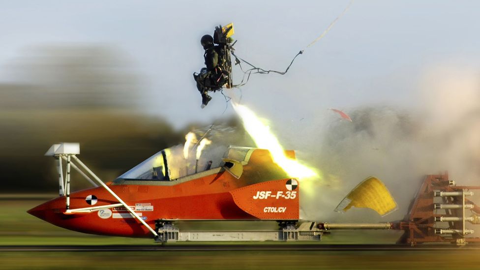 Modern seats allow a pilot to escape even if the aircraft is stationary on the ground (Credit: Martin- Baker) Modern seats allow a pilot to escape even if the aircraft is stationary on the ground (Credit: Martin- Baker)