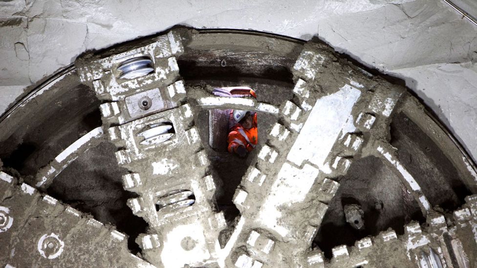 Every kilometre, the cutting teeth are inspected to make sure they’re still sharp (Credit: Crossrail) Every kilometre, the cutting teeth are inspected to make sure they’re still sharp (Credit: Crossrail)