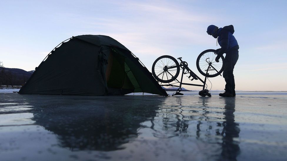 Setting up camp (Credit: Stephen Fabes) Setting up camp (Credit: Stephen Fabes)