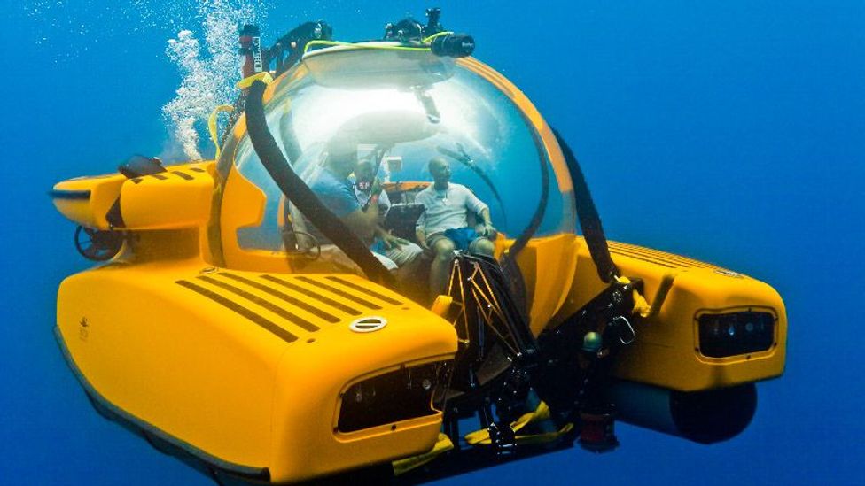 Billionaires think deep with their latest toy. (Credit: Triton Submarines)