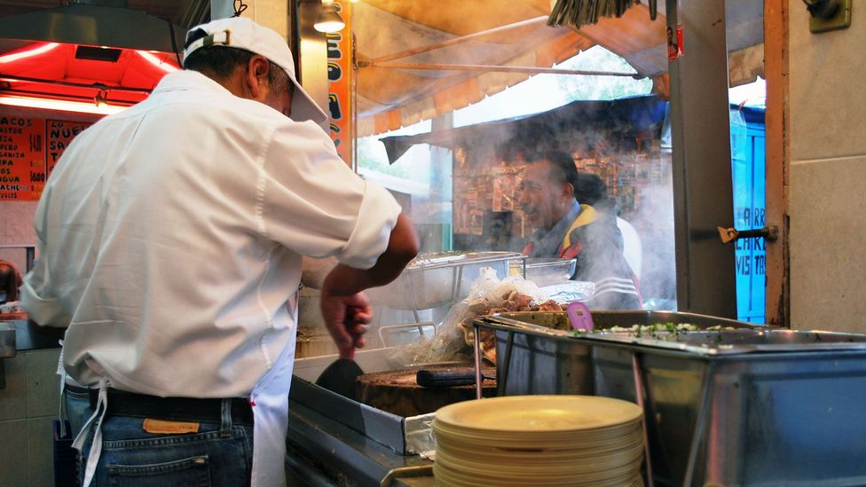 Taco stands serve the best tacos steaming hot (Credit: Thelmadatter/Wikimedia Commons/CC BY-SA 3.0) Taco stands serve the best tacos steaming hot (Credit: Thelmadatter/Wikimedia Commons/CC BY-SA 3.0)