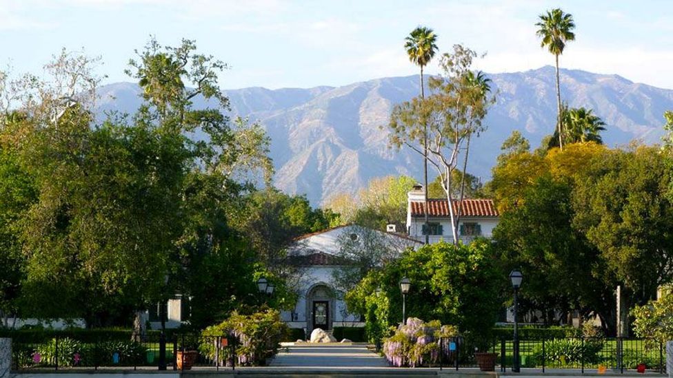The Spanish Colonial architecture of Scripps College near Los Angeles creates a serene atmosphere suited to the Californian climate (Credit: Scripps College) The Spanish Colonial architecture of Scripps College near Los Angeles creates a serene atmosphere suited to the Californian climate (Credit: Scripps College)