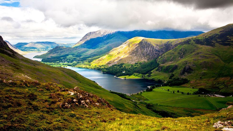 Sweeping views over England's lush Lake District (Credit: Anna Stowe Landscapes UK/Alamy)