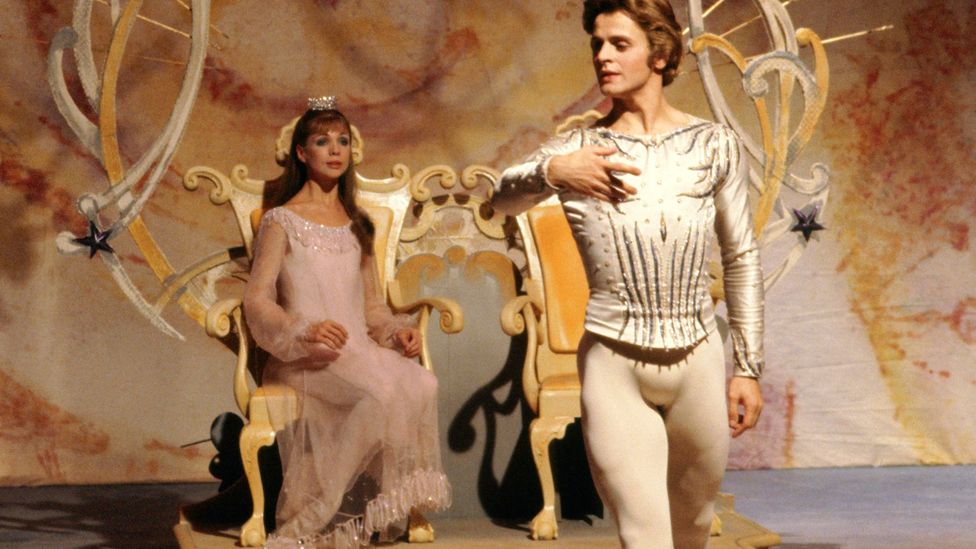 Una puesta en escena de El cascanueces de 1977 con Mikhail Baryshnikov fue un elemento básico del programa navideño de la emisora ​​estadounidense PBS durante muchos años (Crédito: Bettmann / Corbis)